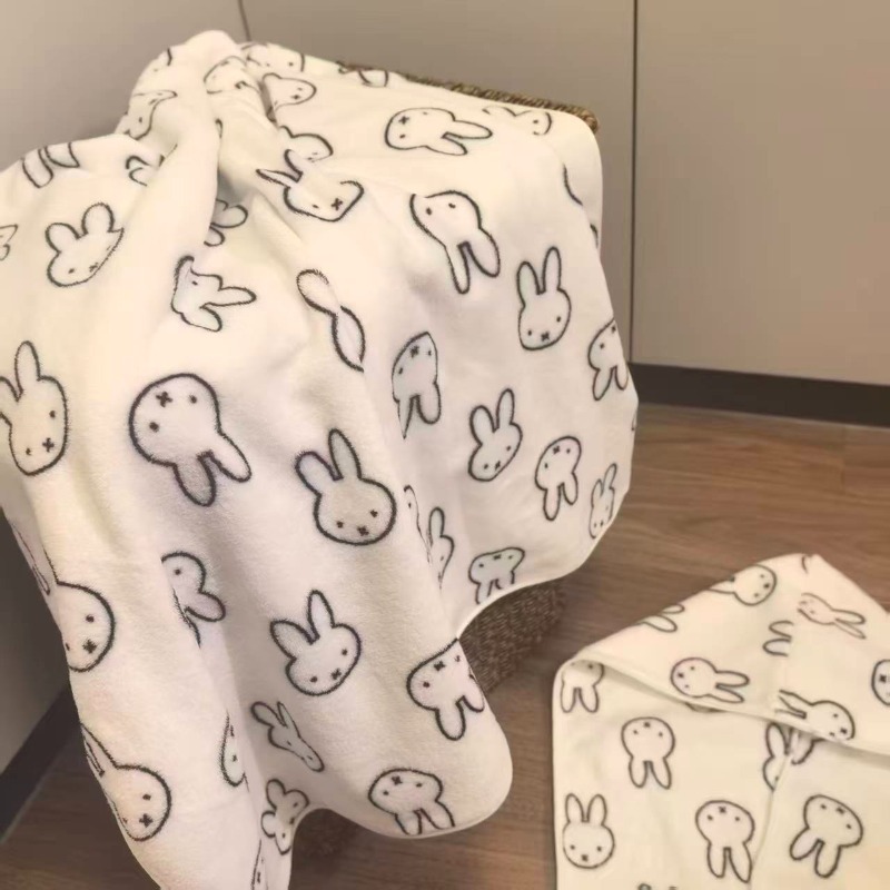 シンプルなミッフィーウサギの甘くてかわいいクリエイティブな漫 - Home Edit Bathroom のレビューと価格