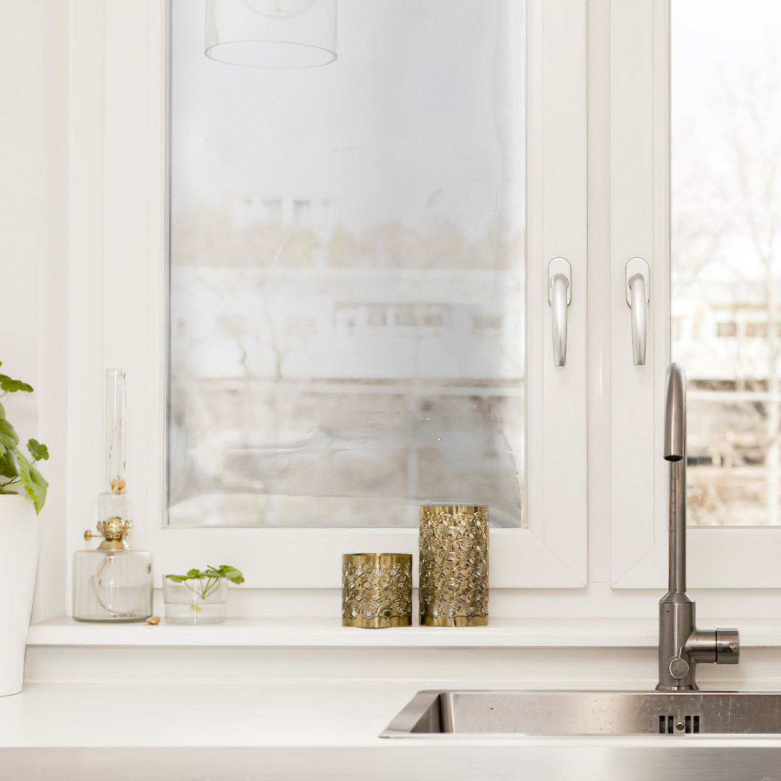 ワンウェイウィンドウプライバシーフィルム 反射性日差し遮断  - Home Bathroom Window Tint のレビューと価格